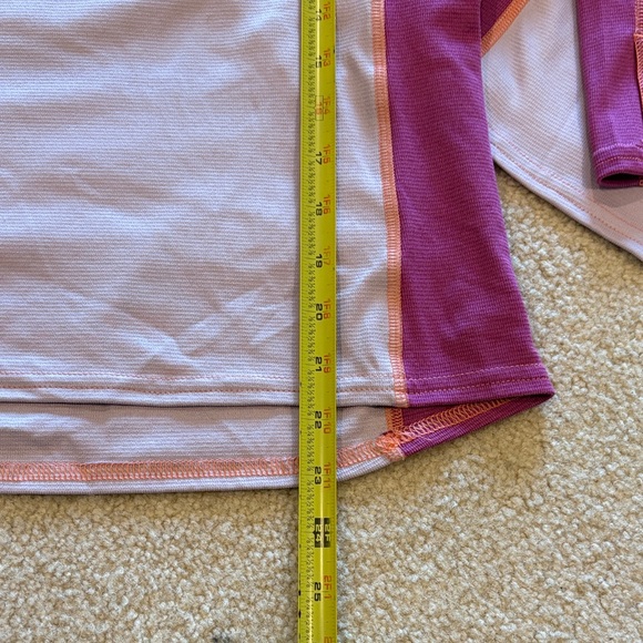 Bundle of 2 L.L. Bean Women's Long Sleeve Performance Tops - Picture 10 of 12